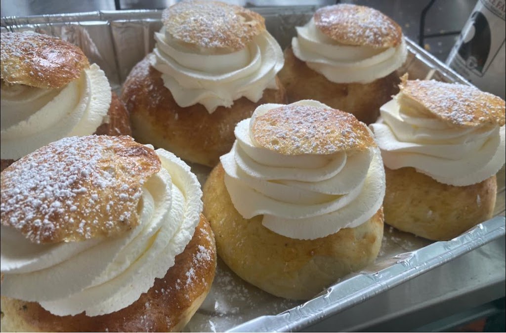 NISU Bakery & Cafe | bakery | 208 E Quincy St, Hancock, MI 49930, USA | 9065235398 OR +1 906-523-5398