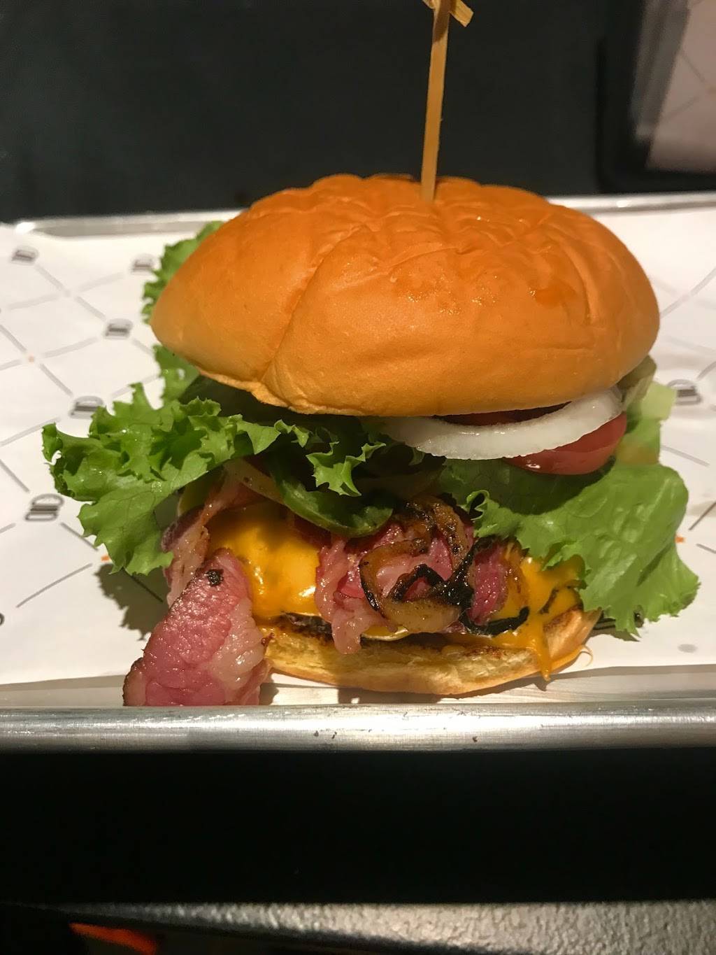 Burgerim Gourmet Burgers | restaurant | 318 Bedford Ave, Brooklyn, NY 11249, USA | 9179091202 OR +1 917-909-1202