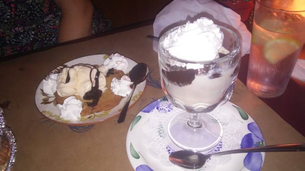 Robertos Restaurant | restaurant | 223 Pleasant St, Northampton, MA 01060, USA | 4135840204 OR +1 413-584-0204