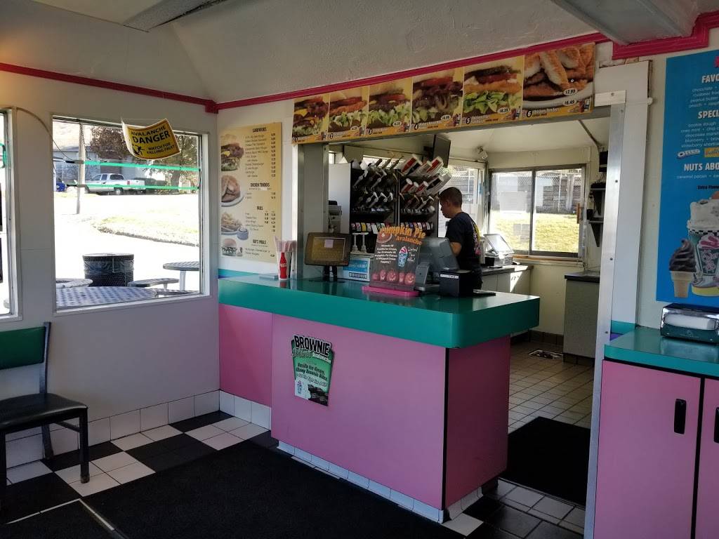 Jakes Over the Top | restaurant | 1225 Country Hills Dr, Ogden, UT 84403, USA | 8013990676 OR +1 801-399-0676