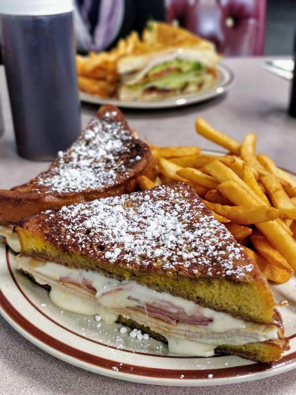 Marys Family Restaurant | restaurant | 307 N Coast Hwy, Oceanside, CA 92054, USA | 7607223052 OR +1 760-722-3052