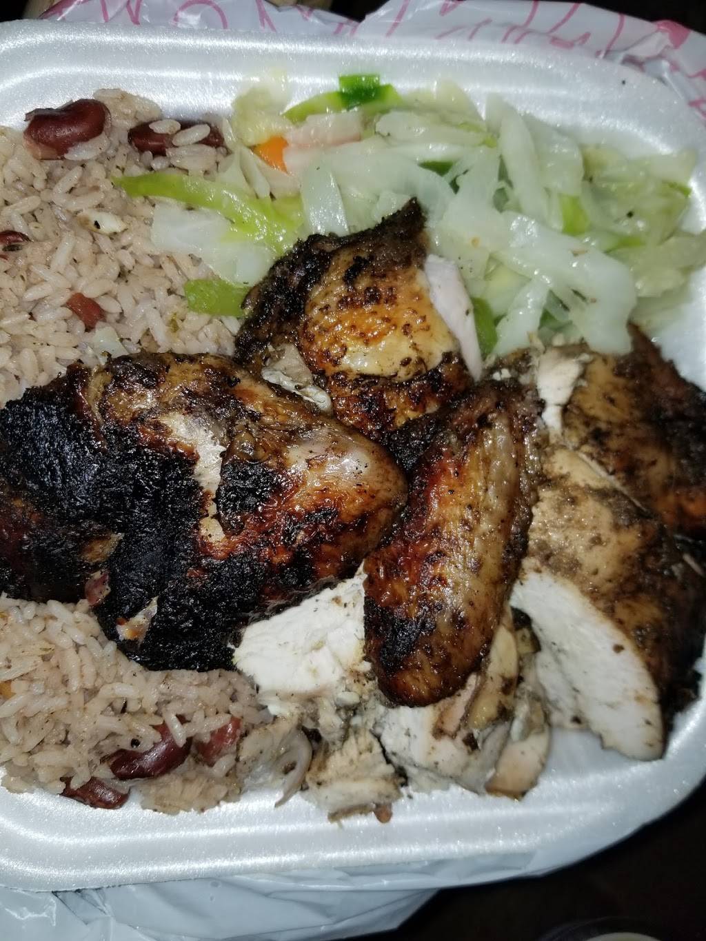 Caribbean Marketplace Grill | restaurant | 4117 N 19th Ave, Phoenix, AZ 85015, USA | 6022798444 OR +1 602-279-8444