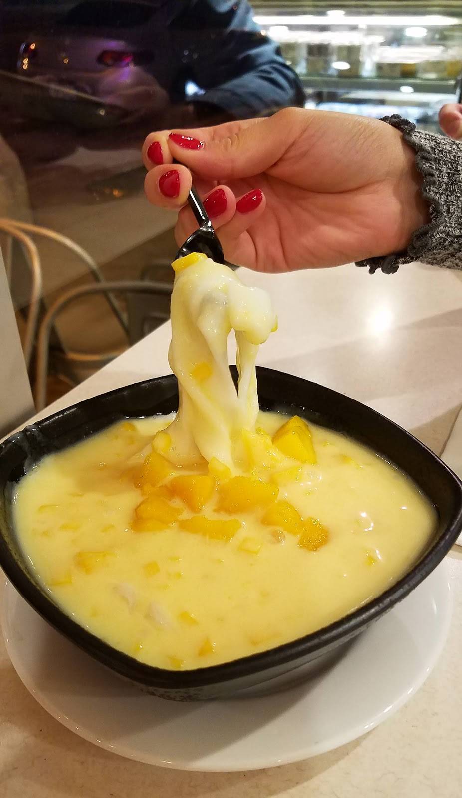 Phoenix Food Dessert | restaurant | 220 E Valley Blvd, Alhambra, CA 91801, USA | 6262991918 OR +1 626-299-1918