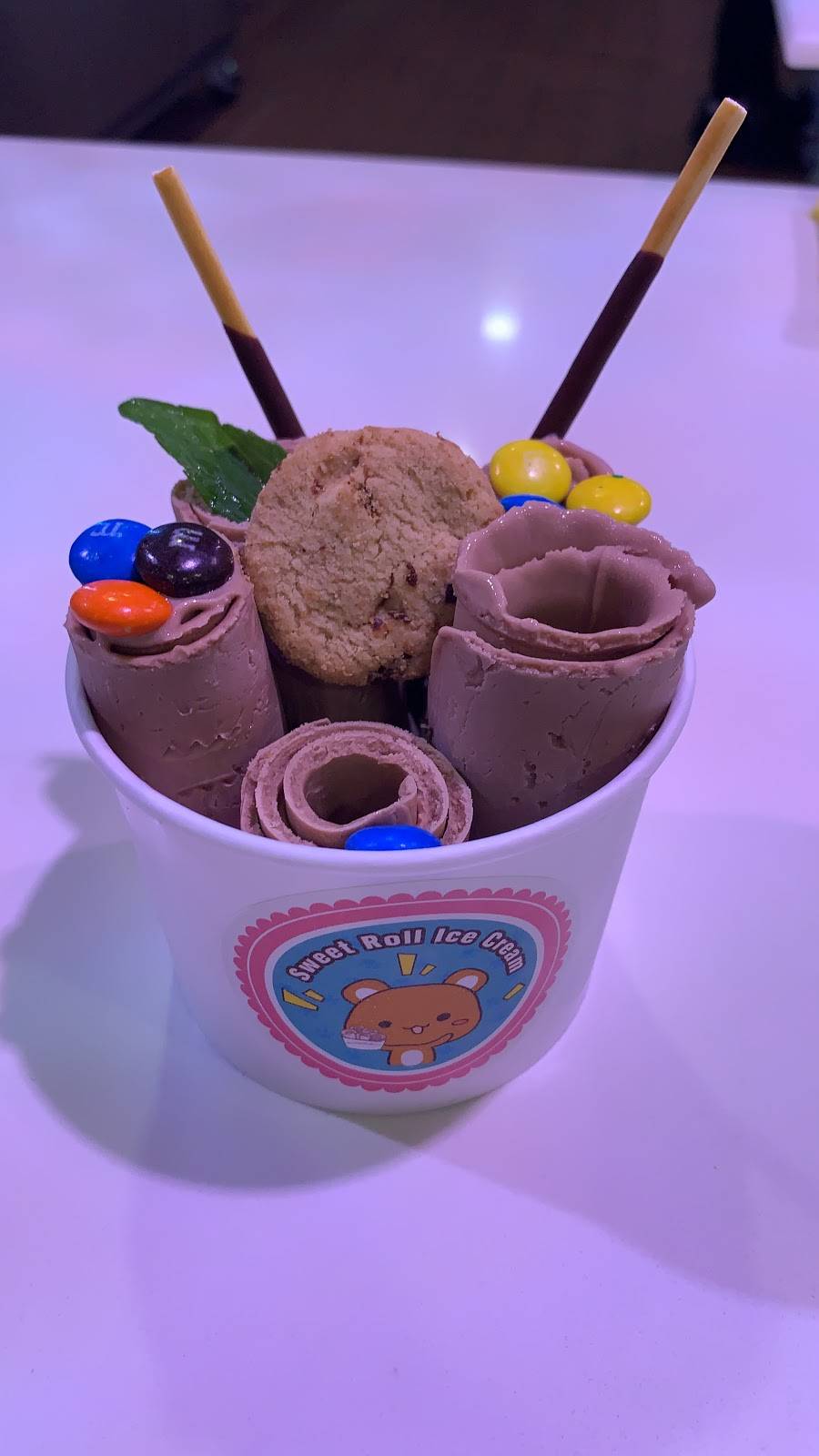 Sweet Roll Ice Cream | restaurant | 3555 Rosecrans St #111, San Diego, CA 92110, USA | 6195429121 OR +1 619-542-9121