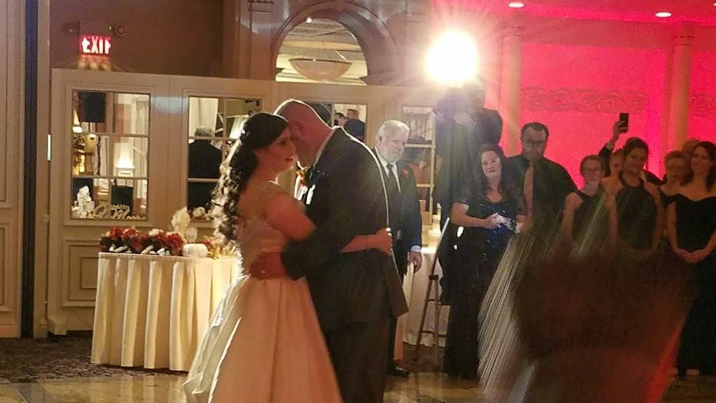 The Fountainhead | restaurant | 55 Quaker Ridge Rd, New Rochelle, NY 10804, USA | 9142354400 OR +1 914-235-4400