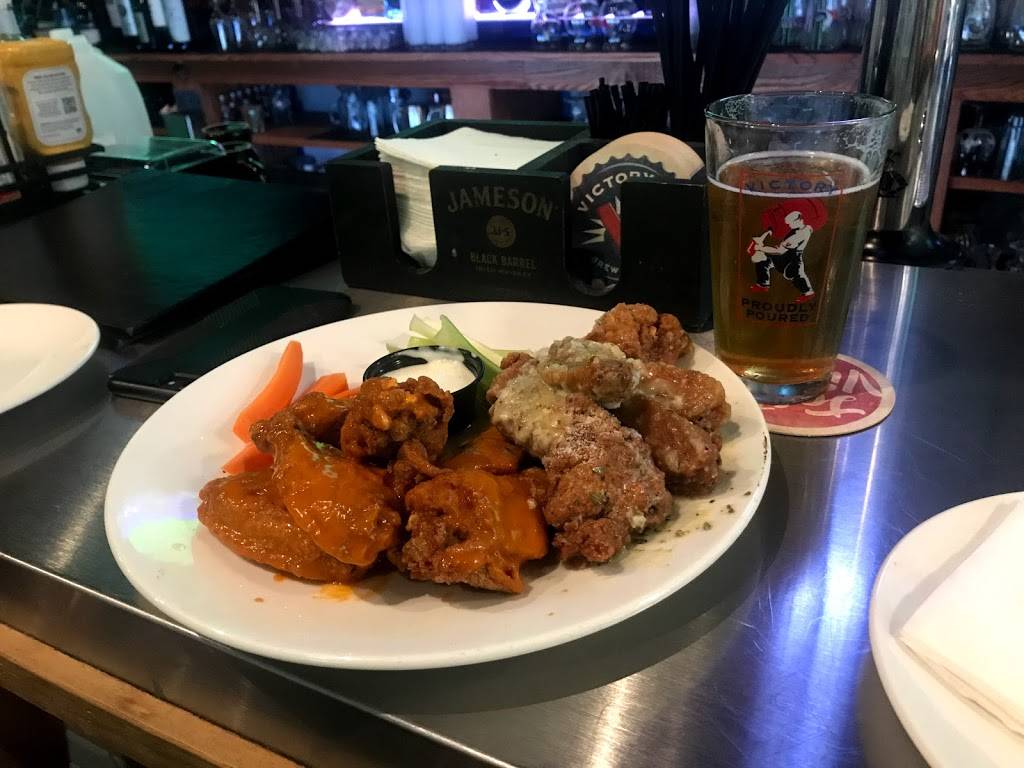 The Ambassador Public House | restaurant | 310 S Halsted St, Chicago, IL 60661, USA | 3128889961 OR +1 312-888-9961