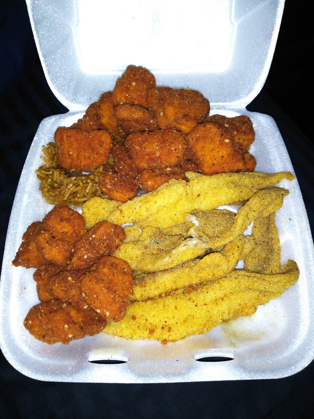 Burger King | restaurant | 9810 Mines Rd, Laredo, TX 78045, USA | 9565167840 OR +1 956-516-7840