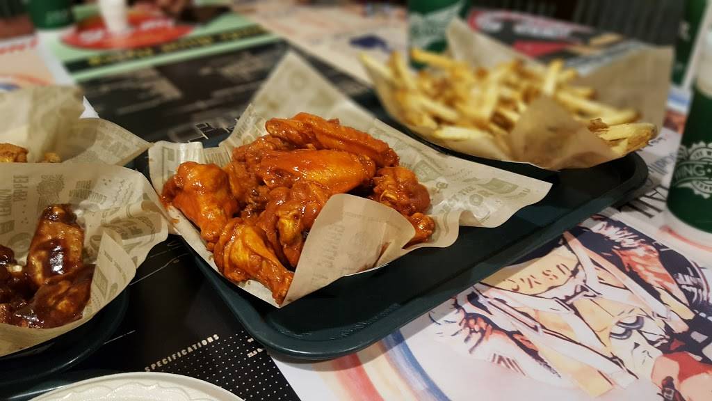 Wingstop | restaurant | 28517 Schoolcraft Ste A-110, Livonia, MI 48150, USA | 7345229464 OR +1 734-522-9464