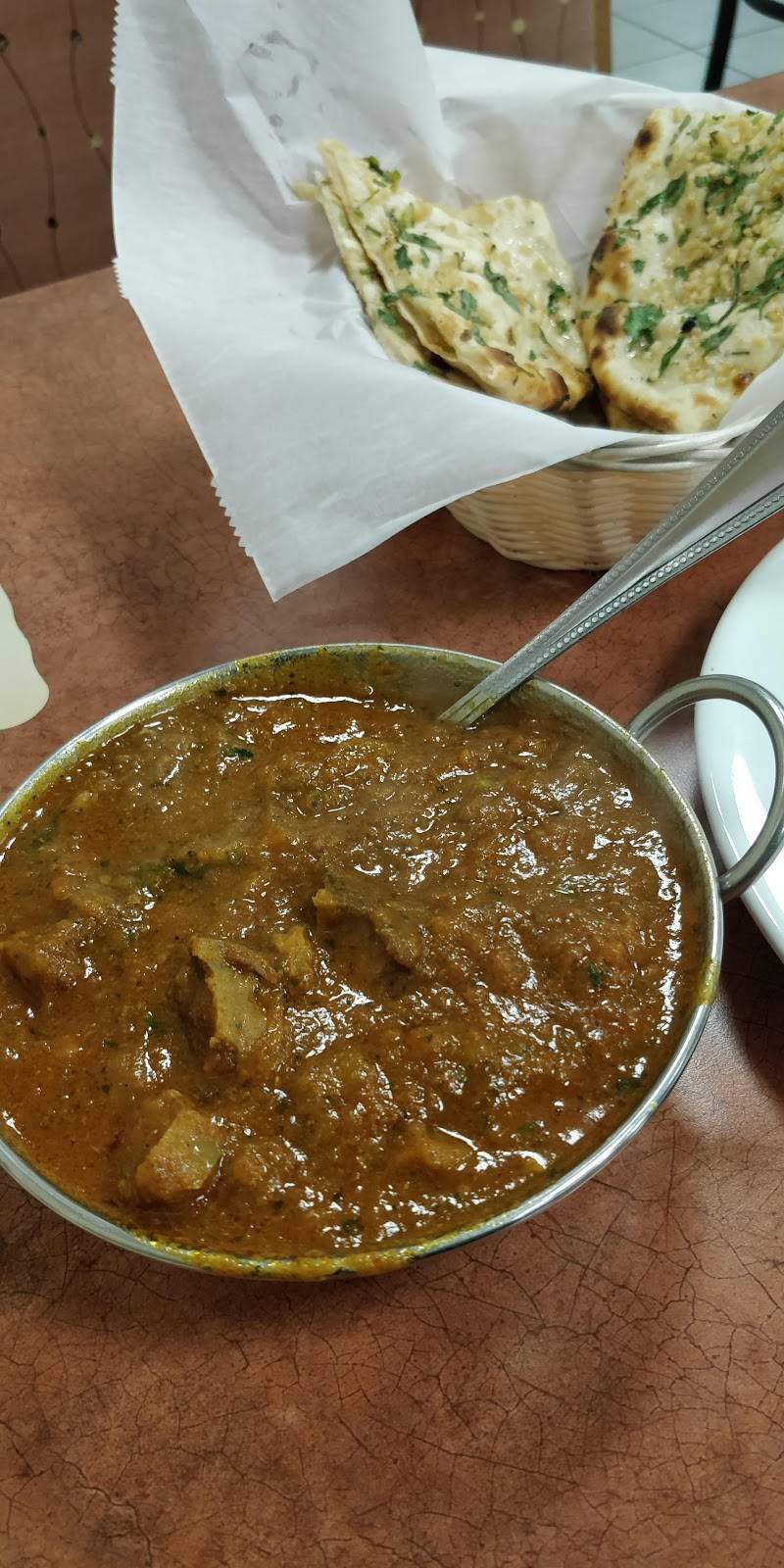 Royal India Cuisine | restaurant | 329 Old Gate Ln, Milford, CT 06460, USA | 2036933400 OR +1 203-693-3400