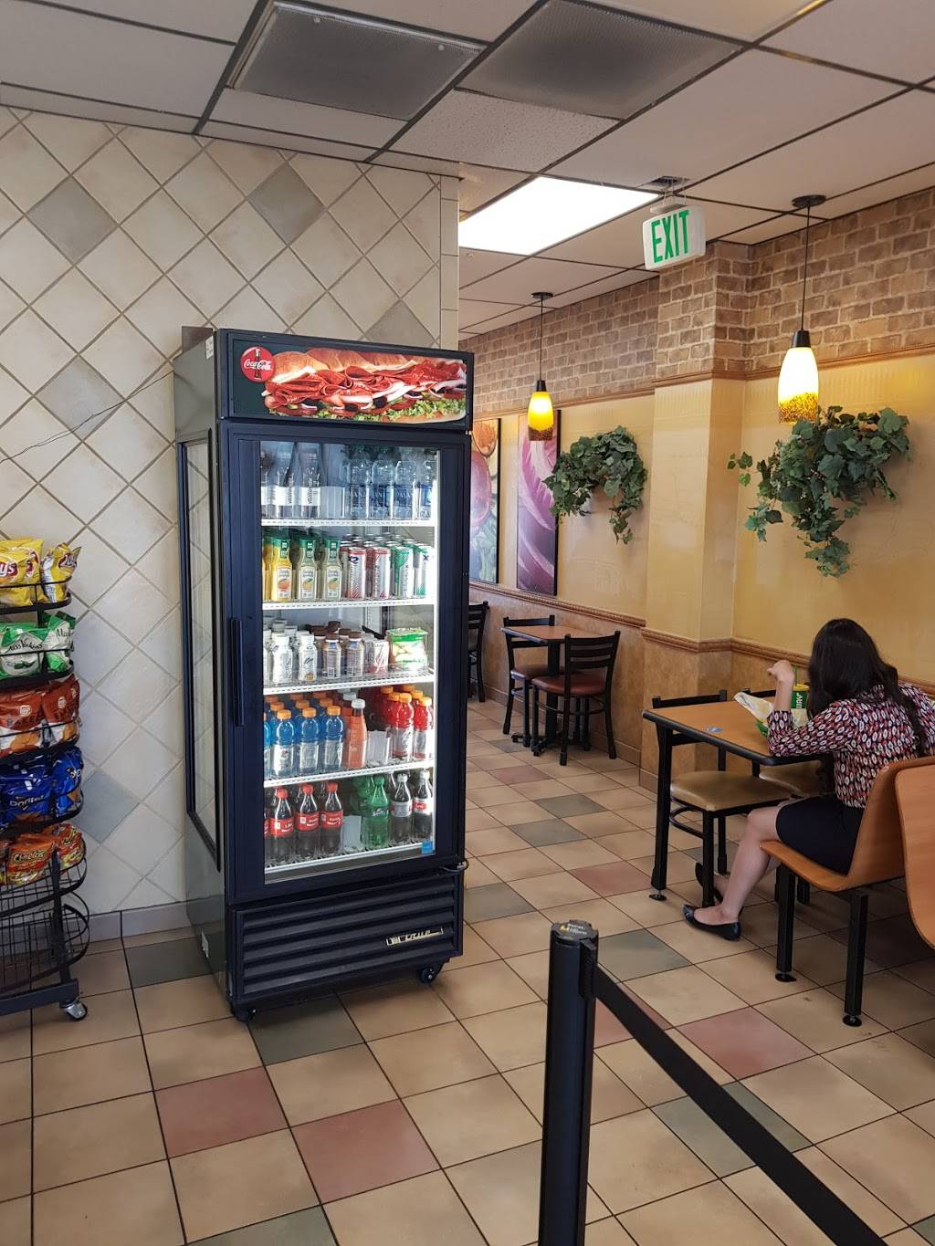 Subway | restaurant | 1921 24th St, Bakersfield, CA 93301, USA | 6618630124 OR +1 661-863-0124