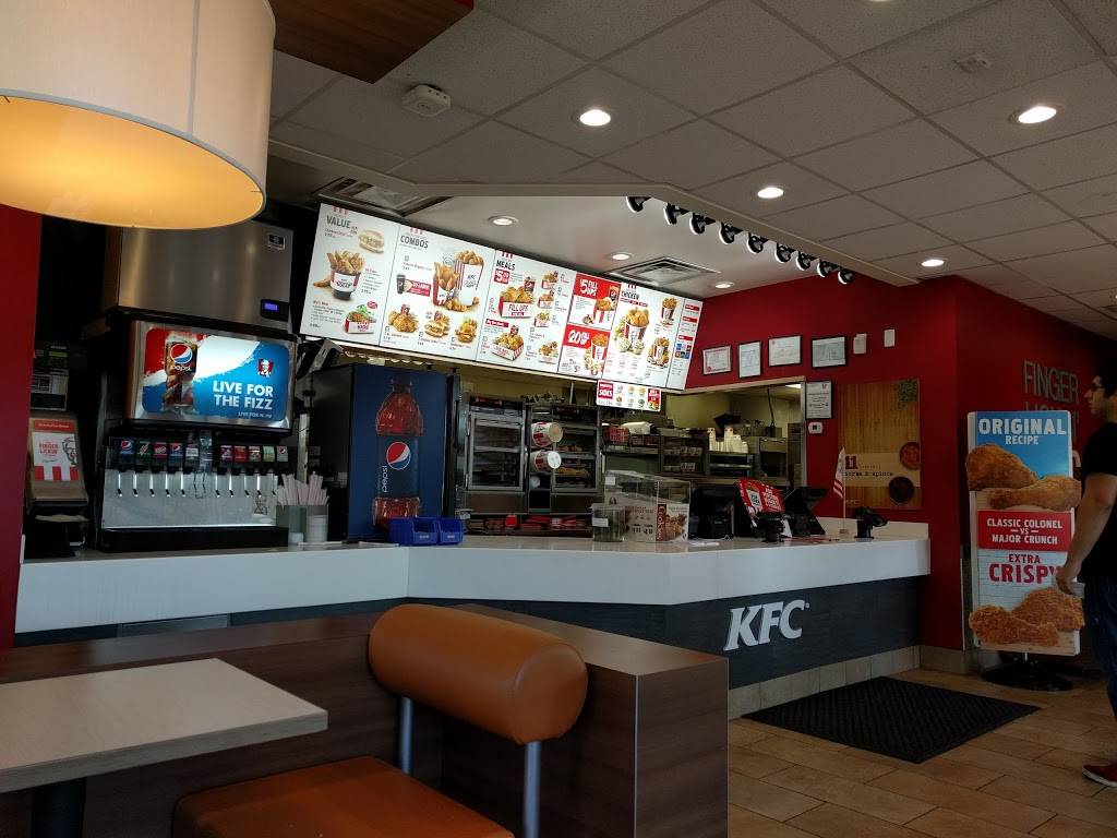 KFC | restaurant | 1060 S Barrington Rd, Streamwood, IL 60107, USA | 6308300233 OR +1 630-830-0233