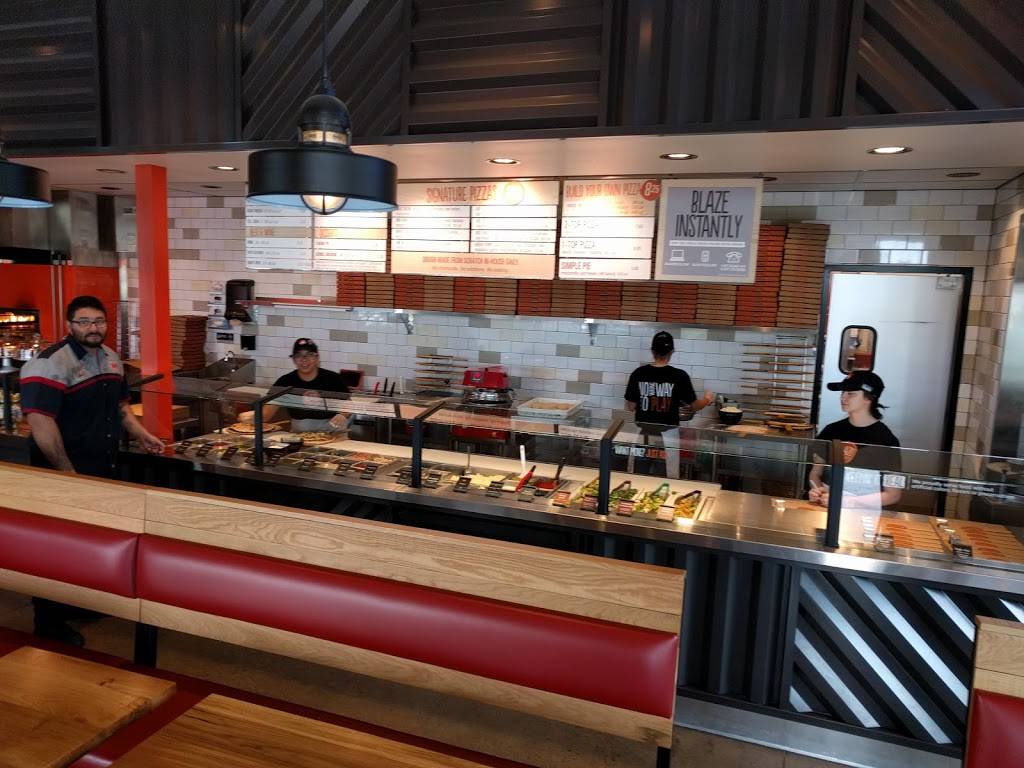 Blaze Pizza | meal takeaway | 1335 W Pacheco Blvd, Los Banos, CA 93635, USA | 2088347995 OR +1 208-834-7995