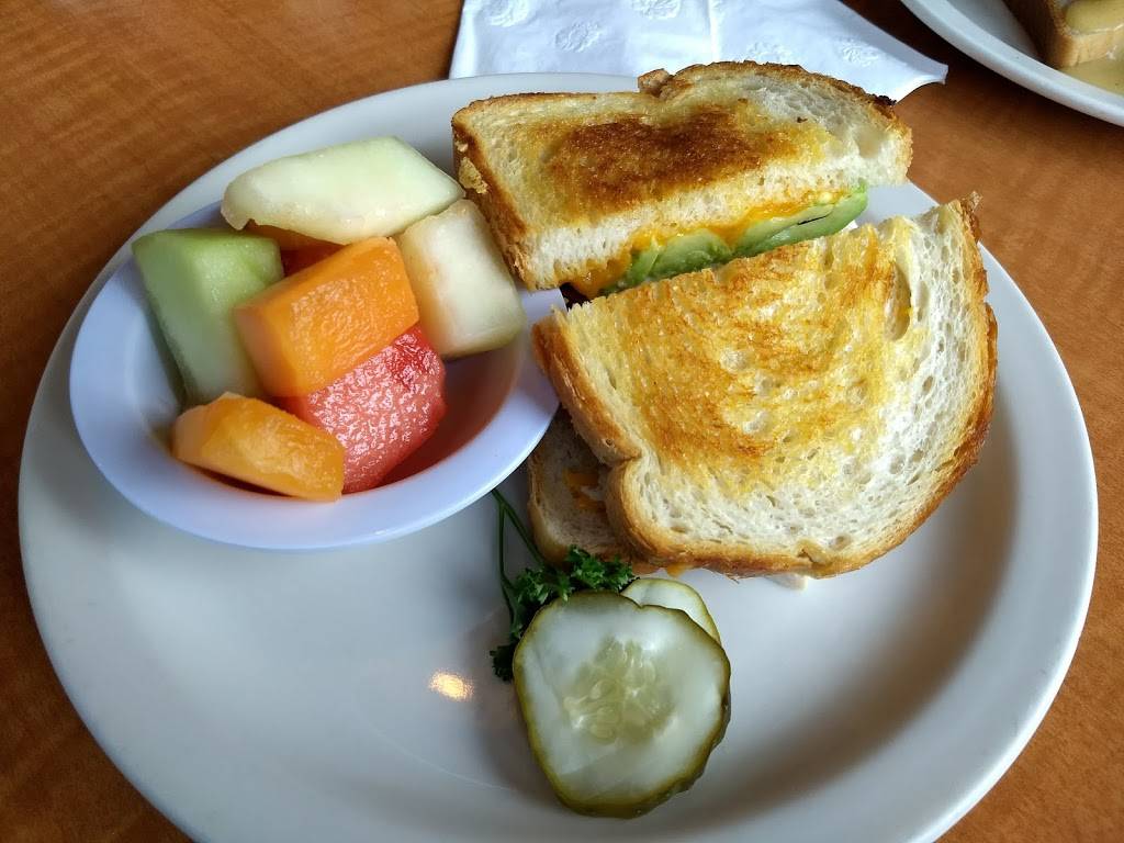 Tallyrand Restaurant | restaurant | 1700 W Olive Ave, Burbank, CA 91506, USA | 8188469904 OR +1 818-846-9904