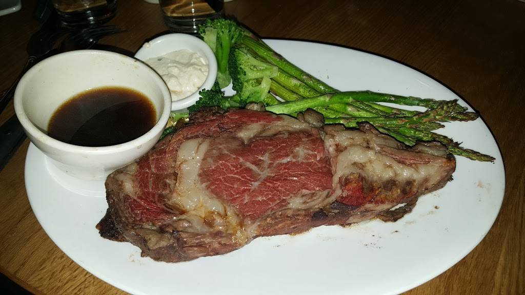 BJs Restaurant & Brewhouse | restaurant | 14442 E Cedar Ave, Aurora, CO 80012, USA | 3033663550 OR +1 303-366-3550