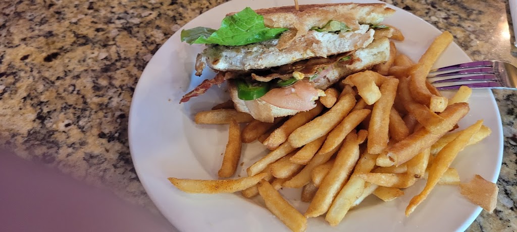 Binny Bs | restaurant | 291 LA-3162, Cut Off, LA 70345, USA | 9853253680 OR +1 985-325-3680