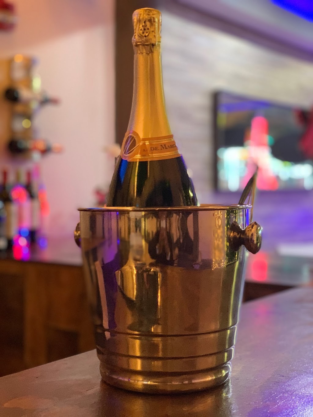 Blue Paris Restaurant & Bar | restaurant | 1629 Collins Ave, Miami Beach, FL 33139, USA | 7865367255 OR +1 786-536-7255