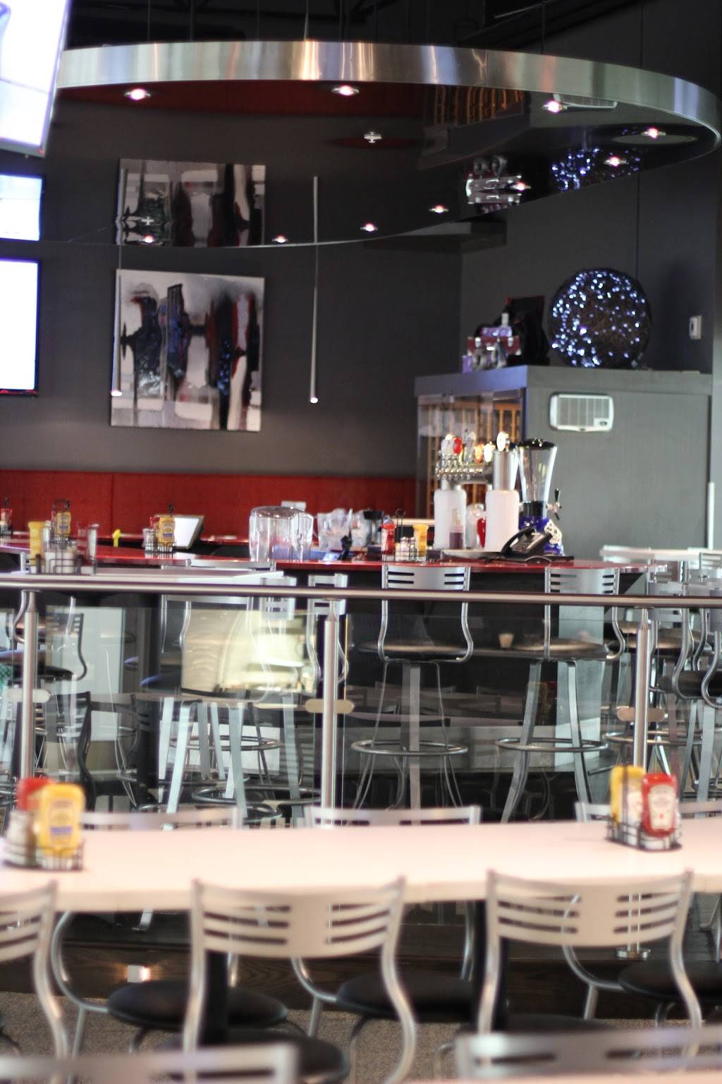 La Loge | restaurant | 499 Boulevard Labrosse, Gatineau, QC J8P 4R1, Canada | 8196695353 OR +1 819-669-5353