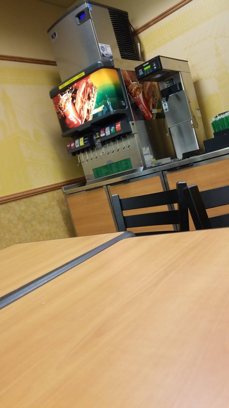 Subway | restaurant | 3134 Harrison Ave, Cincinnati, OH 45211, USA | 5134076220 OR +1 513-407-6220