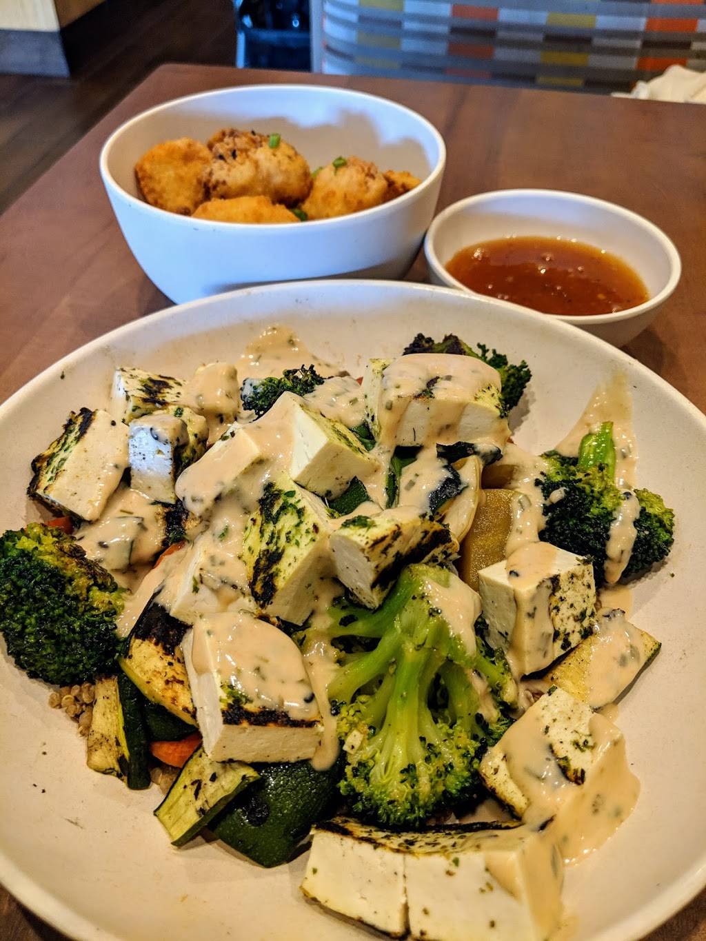 Veggie Grill | restaurant | 565 San Antonio Rd, Mountain View, CA 94040, USA | 6505591535 OR +1 650-559-1535