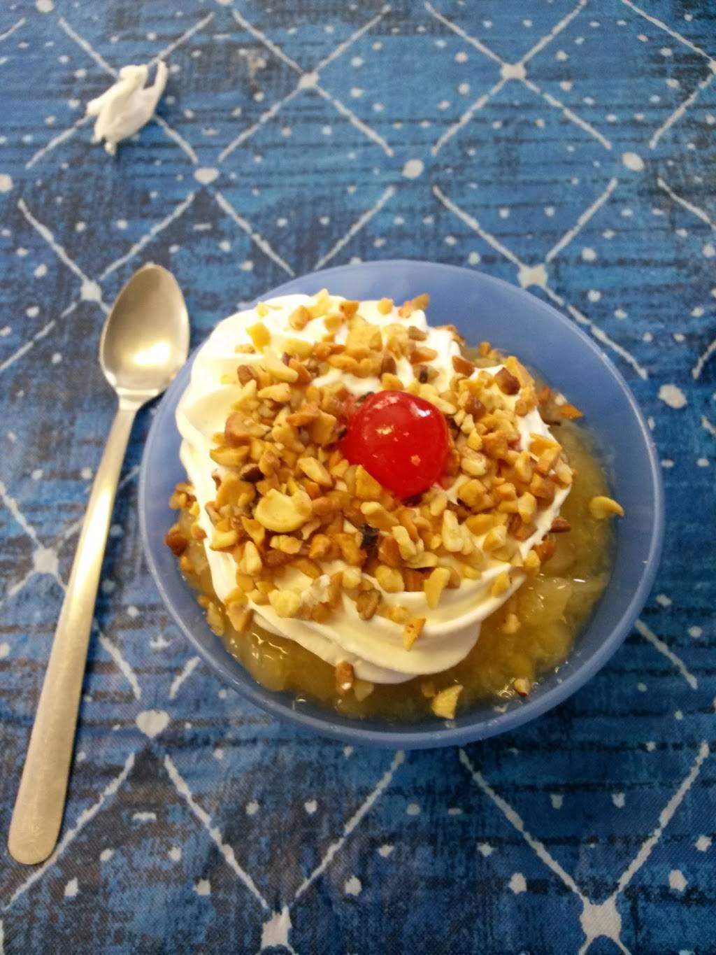 Pink Pony Drive In | restaurant | 613 12th St, Erie, IL 61250, USA | 3096592363 OR +1 309-659-2363