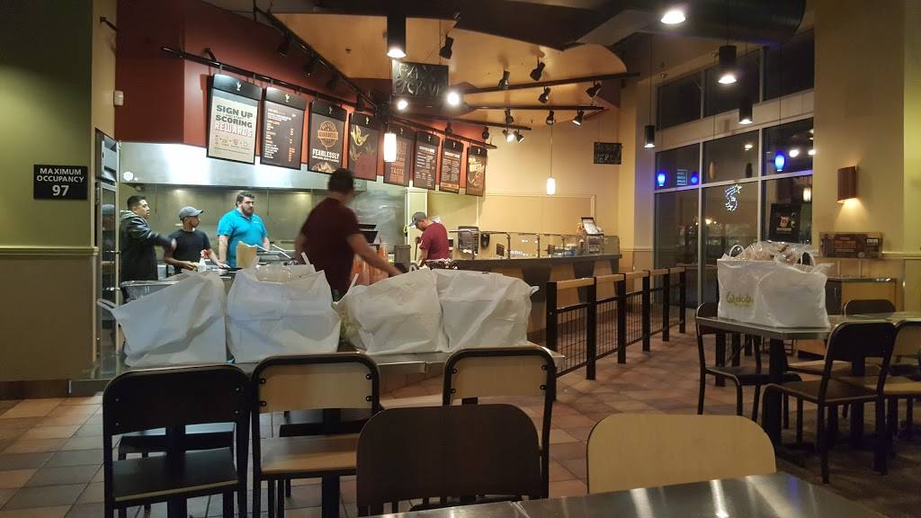 QDOBA Mexican Eats | restaurant | 2476 S Oneida St, Green Bay, WI 54304, USA | 9209650602 OR +1 920-965-0602