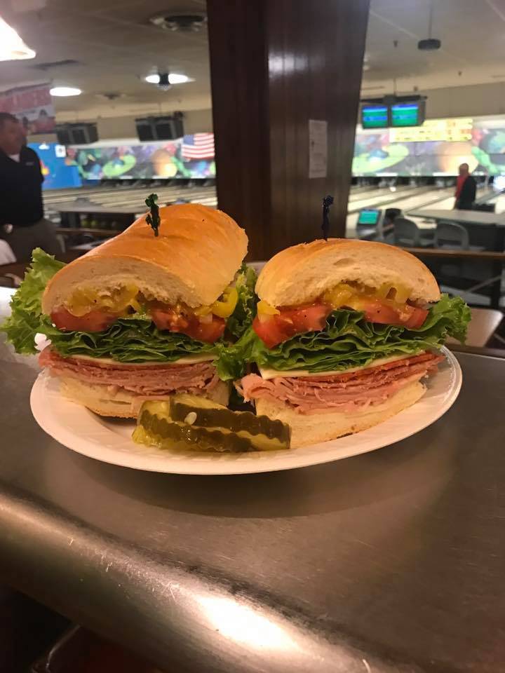 G&Ms Snack Bar | meal takeaway | Inside South Side Bowl, 125 Beech St, Scranton, PA 18505, USA | 5703421835 OR +1 570-342-1835