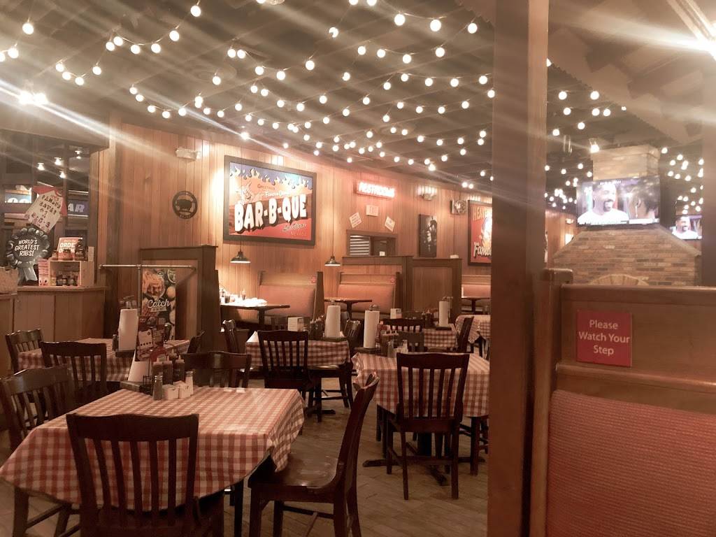 Famous Daves Bar-B-Que | restaurant | 1951 N Rainbow Blvd, Las Vegas, NV 89108, USA | 7026465631 OR +1 702-646-5631