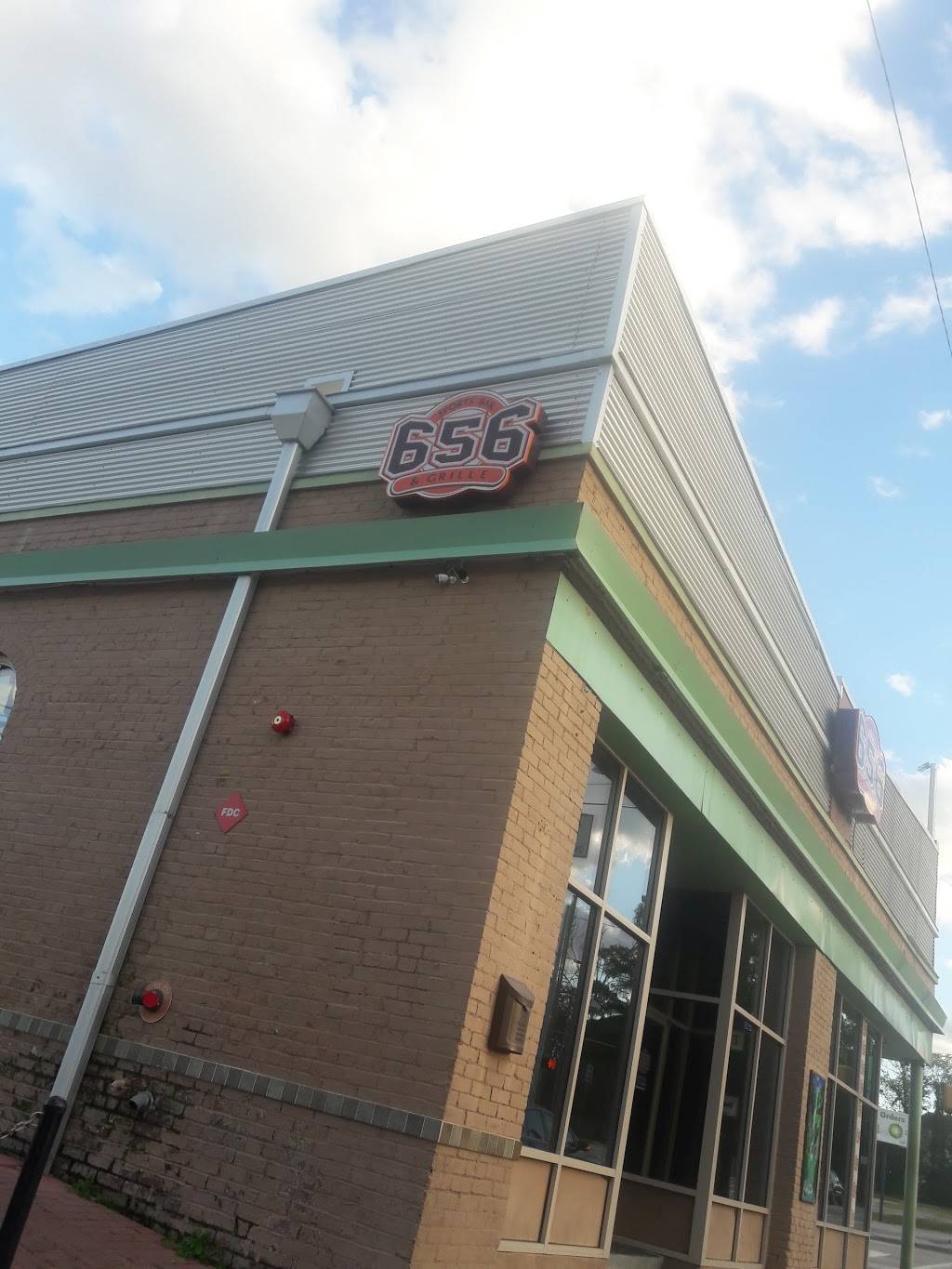 656 Sports Bar & Grille | restaurant | 656 Pryor St SW, Atlanta, GA 30312, USA | 6787323659 OR +1 678-732-3659