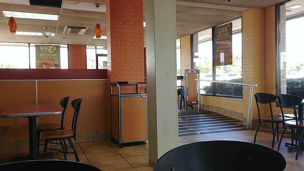 Jack in the Box | restaurant | 1260 S Seguin Ave, New Braunfels, TX 78130, USA | 8306080240 OR +1 830-608-0240