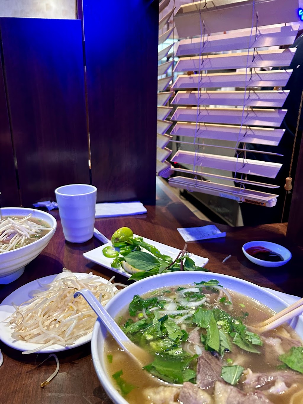 Phởholic | restaurant | 3333 Bristol Street, BLM, 1 Bloomingdales, Costa Mesa, CA 92626, USA | 7142799999 OR +1 714-279-9999