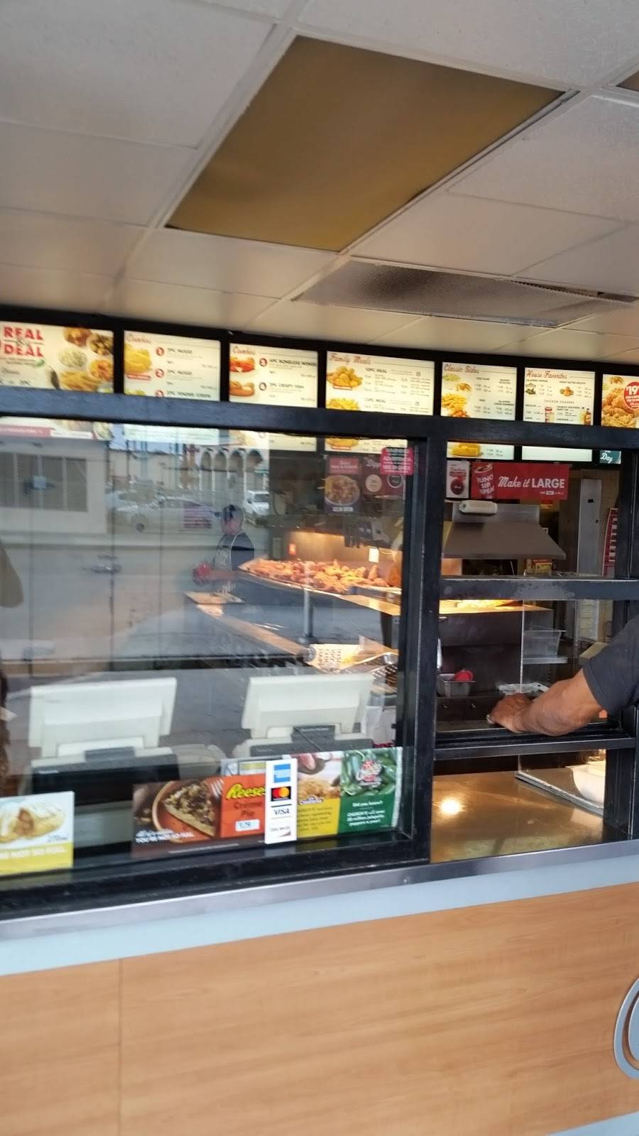 Churchs Chicken | restaurant | 1811 W Jefferson Blvd, Los Angeles, CA 90018, USA | 3237332728 OR +1 323-733-2728