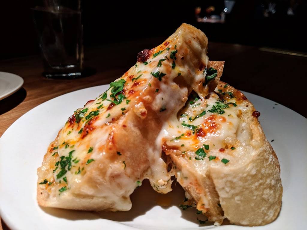 Houstons | restaurant | 320 S Arroyo Pkwy, Pasadena, CA 91105, USA | 6265776001 OR +1 626-577-6001