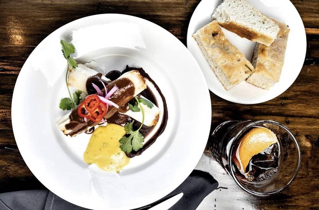 Theopolis Social Club | restaurant | 419 E Main St, Shawnee, OK 74801, USA | 4057884404 OR +1 405-788-4404