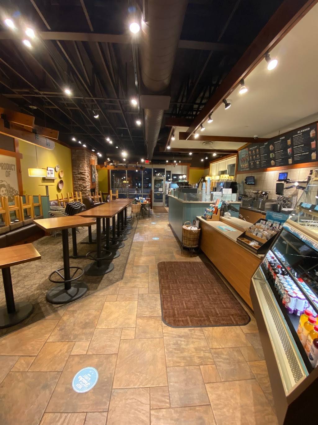 Caribou Coffee | cafe | 2319 1st St S Suite 100, Willmar, MN 56201, USA | 3202358159 OR +1 320-235-8159