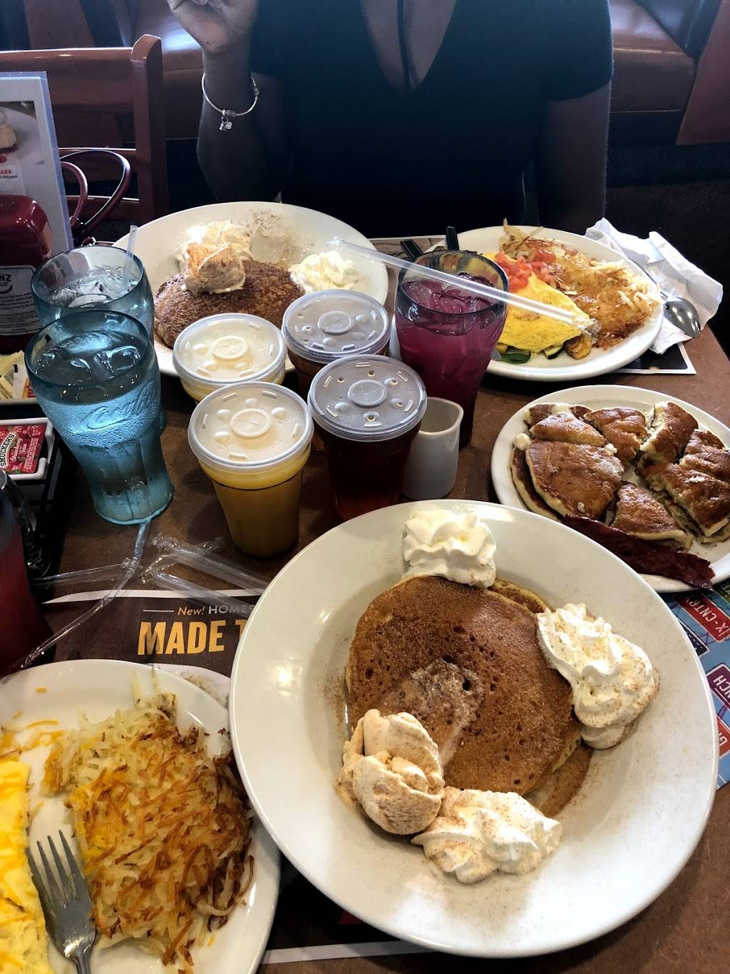 Dennys | restaurant | 9217 S Cicero Ave, Oak Lawn, IL 60453, USA | 7084993810 OR +1 708-499-3810