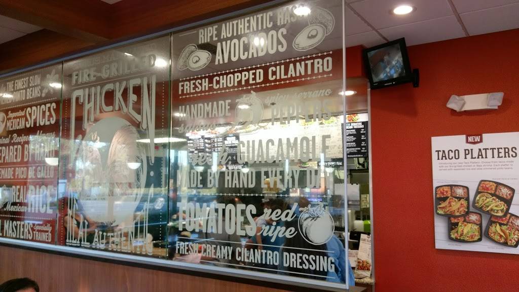 El Pollo Loco | restaurant | 16707 Pioneer Blvd, Artesia, CA 90701, USA | 5629246918 OR +1 562-924-6918