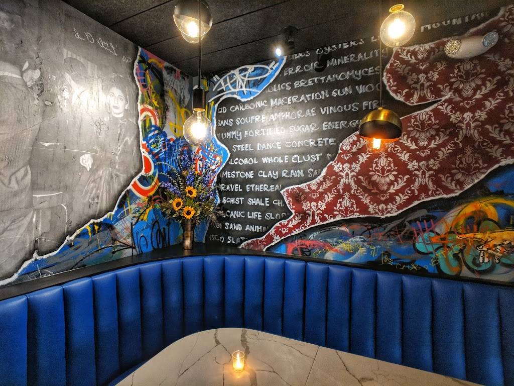 The Little Club | restaurant | 1197 Hertel Ave, Buffalo, NY 14216, USA | 7164276400 OR +1 716-427-6400