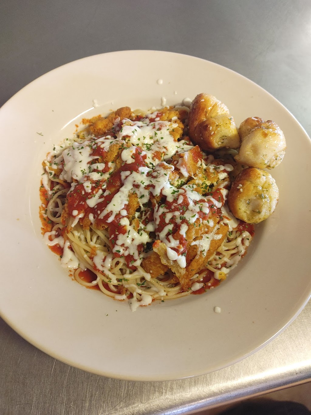 Vinnies New York Chefs Pizzeria | restaurant | 516 East, AZ-89A Ste. 101, Cottonwood, AZ 86326, USA | 9286463333 OR +1 928-646-3333