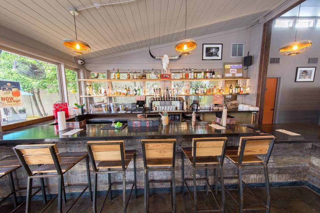 Blue Oak BBQ | restaurant | 900 N Carrollton Ave, New Orleans, LA 70119, USA | 5048222583 OR +1 504-822-2583