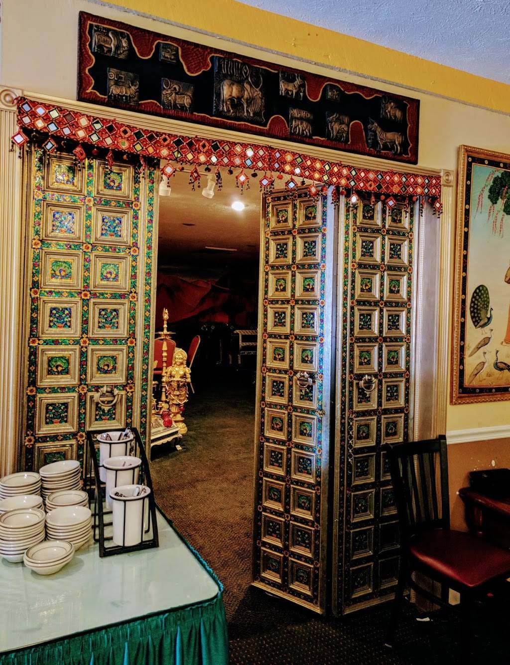 Tandoor Palace Restaurant & Bar | restaurant | 126 Hill Motor Lodge Rd, Tannersville, PA 18372, USA | 5706190068 OR +1 570-619-0068