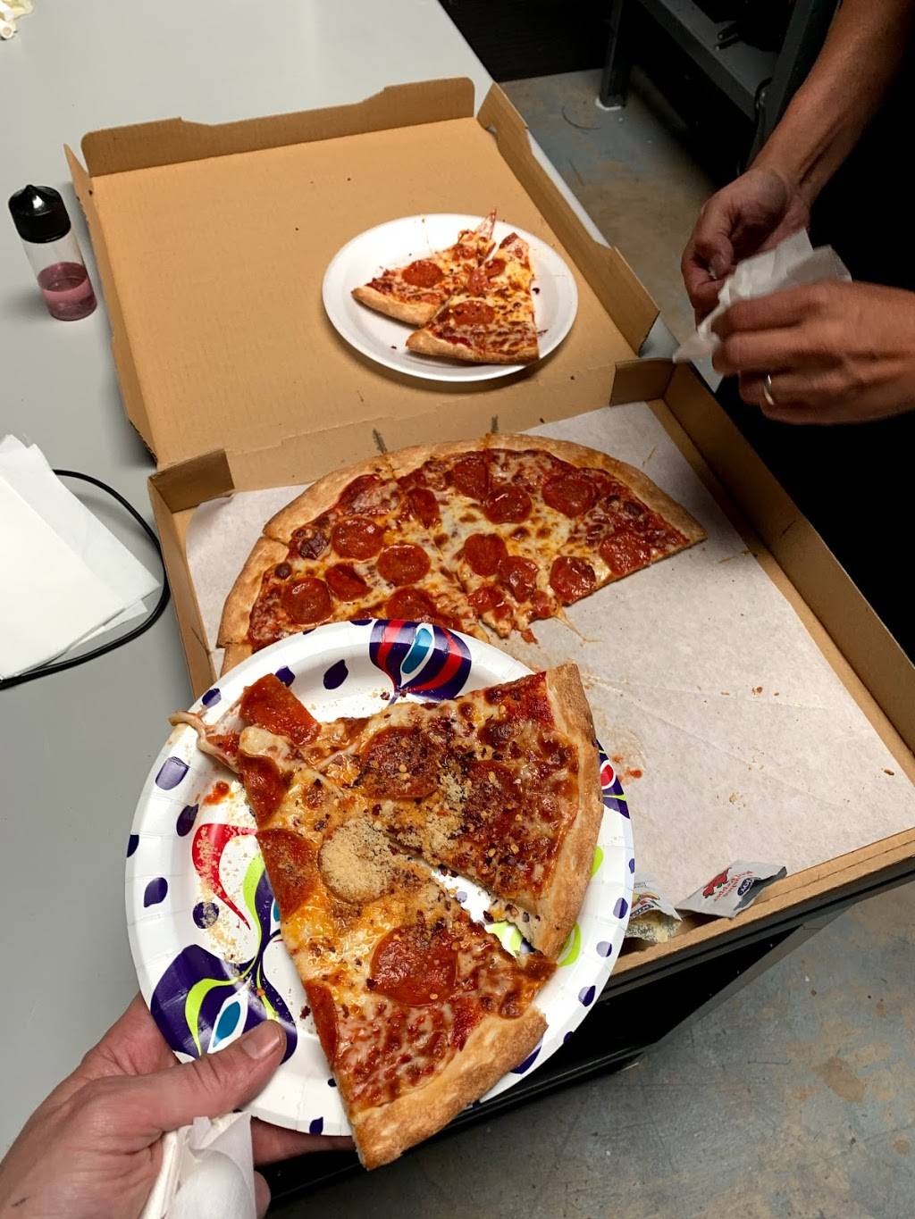 Craving Pizza and Deli | restaurant | 18218 E McDurmott suit # k, Irvine, CA 92614, USA | 9492218282 OR +1 949-221-8282