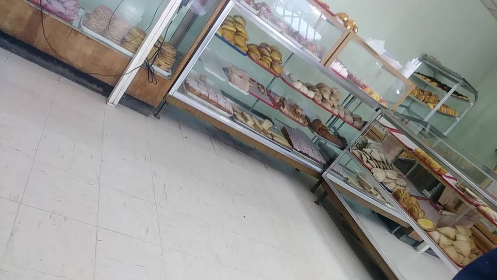 La Espiga Dorada Bakery | bakery | 210 W Martin Luther King Jr St, Bryan, TX 77803, USA | 9797799594 OR +1 979-779-9594