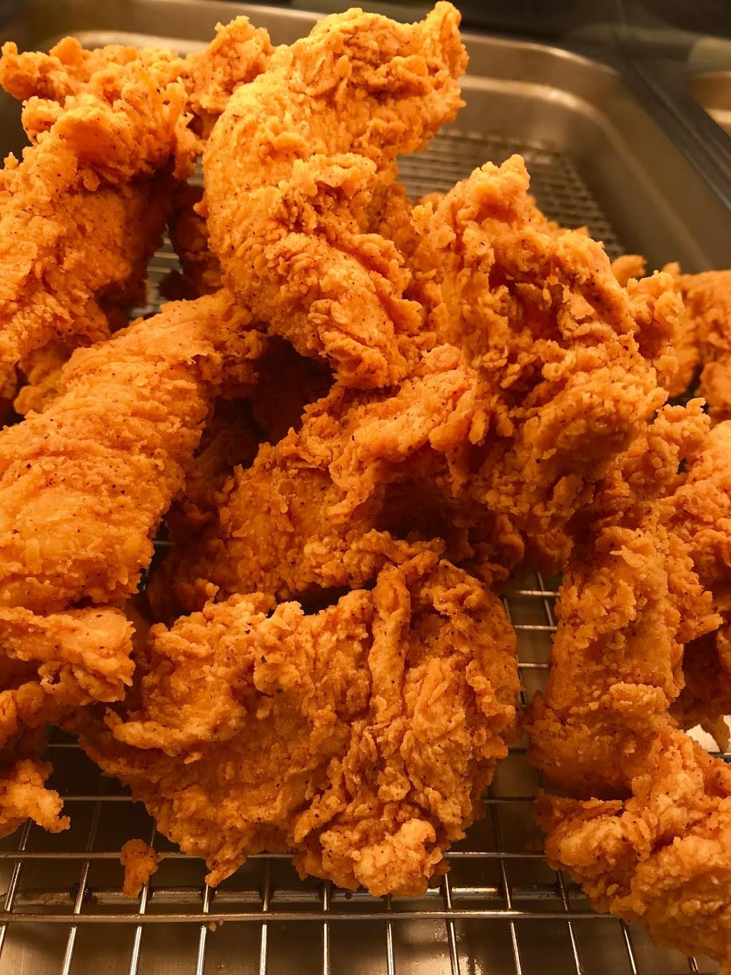 Krispy Krunchy Chicken | restaurant | 43673 John Mosby Hwy, Chantilly, VA 20152, USA | 7033273942 OR +1 703-327-3942