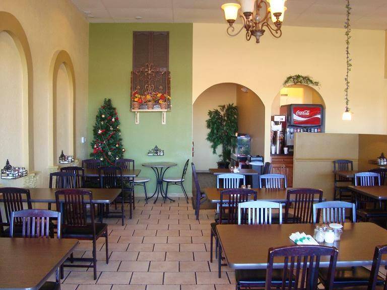 DeLeon Pizza | restaurant | 84 Theatre Dr #200, St. Augustine, FL 32086, USA | 9047941917 OR +1 904-794-1917