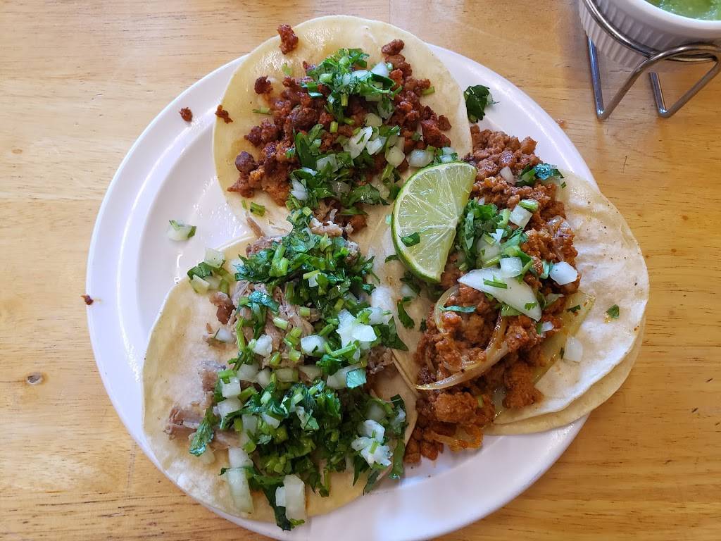 Burrito Charro | restaurant | 707 Pulaski Hwy # 105, Bear, DE 19701, USA | 3023260900 OR +1 302-326-0900