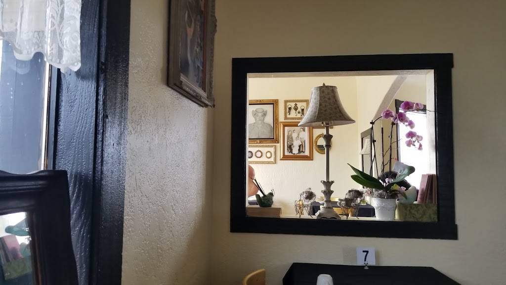 Olivias Cafe | restaurant | 1047 Freedom Blvd, Watsonville, CA 95076, USA | 8315365292 OR +1 831-536-5292