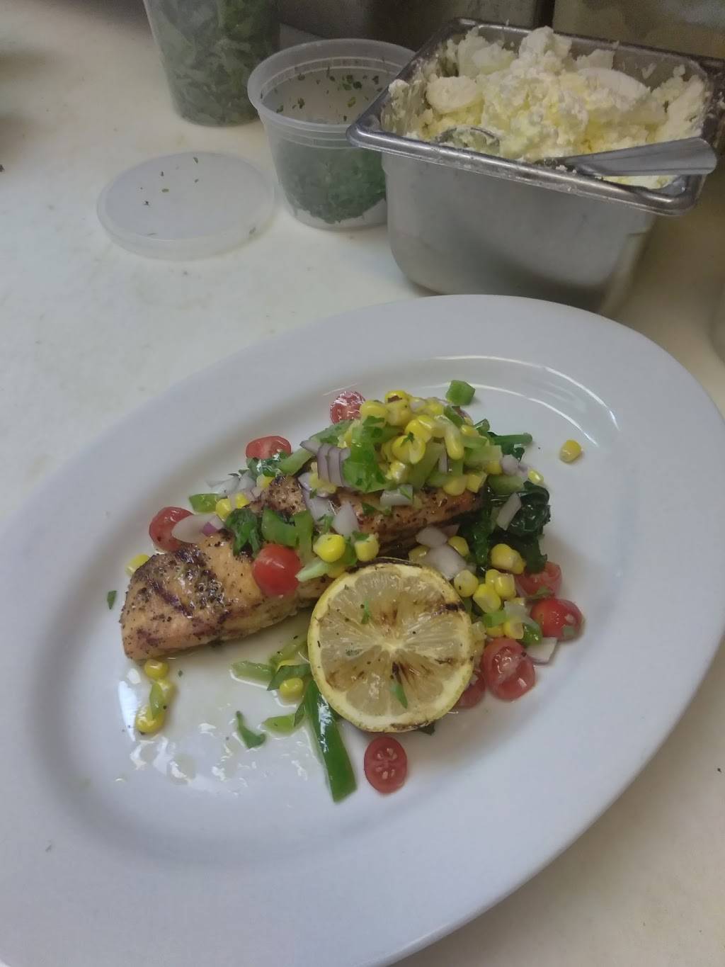 New kings pizzeria & restaurant inc | restaurant | 2212 Victory Blvd, Staten Island, NY 10314, USA | 9292442362 OR +1 929-244-2362