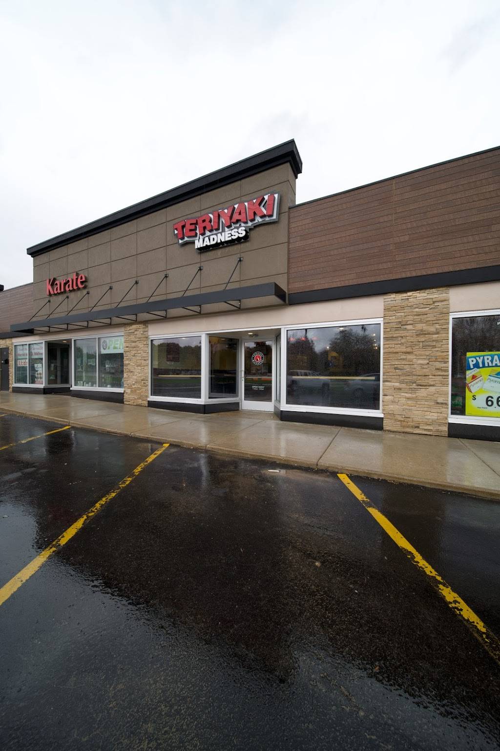 Teriyaki Madness | restaurant | 5730 S 108th St, Hales Corners, WI 53130, USA | 4143778050 OR +1 414-377-8050