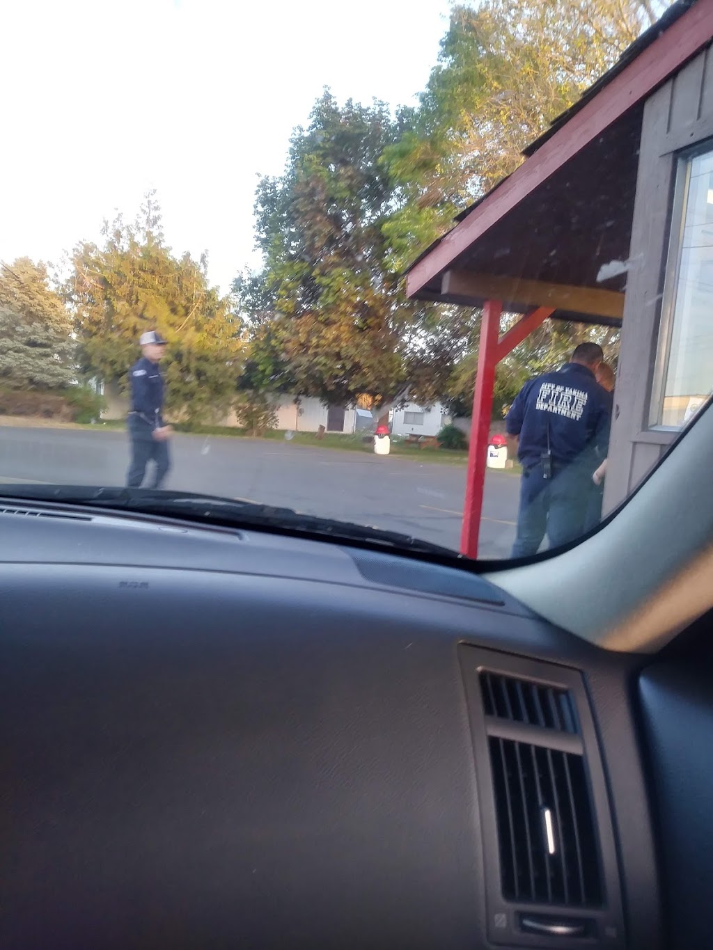 Stop & Go Drive Inn | restaurant | 2820 Fruitvale Blvd, Yakima, WA 98902, USA | 5094524641 OR +1 509-452-4641