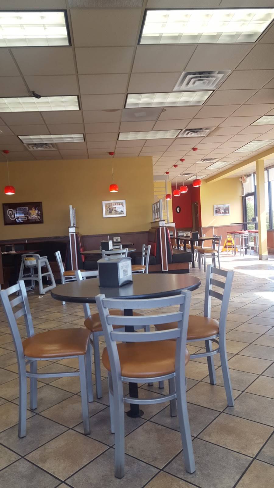 Carls Jr. | restaurant | 1101 24th Ave NW, Norman, OK 73069, USA | 4053649745 OR +1 405-364-9745